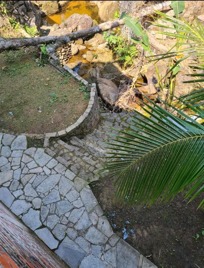 Casa Grande De Em Fechado Na Lagoinha