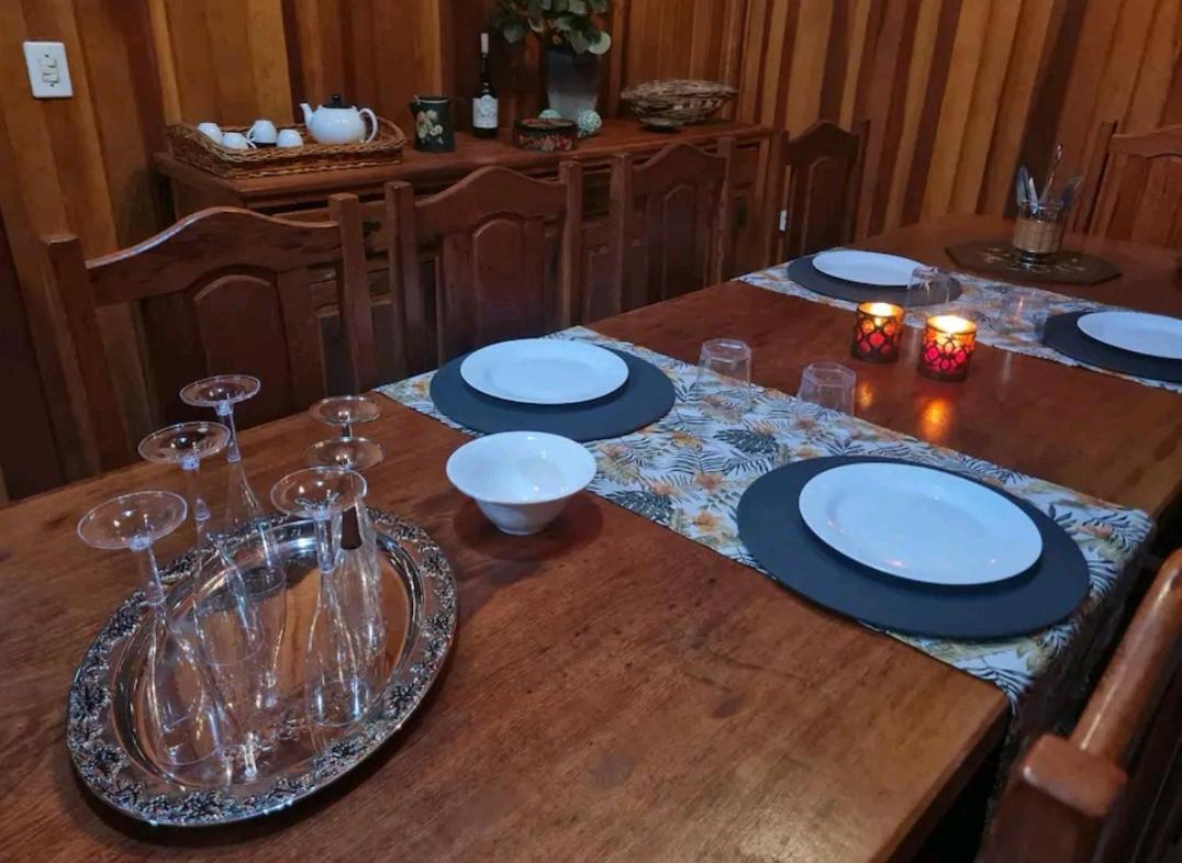 Casa Grande De Em Fechado Na Lagoinha * Ubatuba