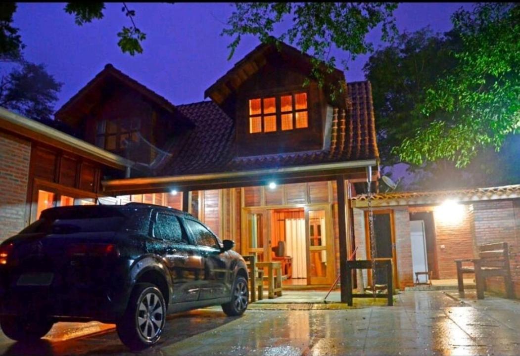 Casa Grande De Em Fechado Na Lagoinha * Ubatuba