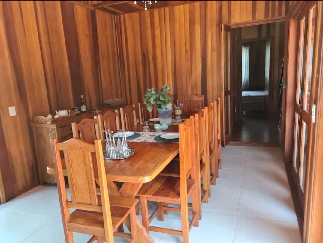 Casa de férias Casa Grande De Em Fechado Na Lagoinha